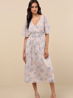 Floral V-Neck Midi Dress in Blush and Light Blue